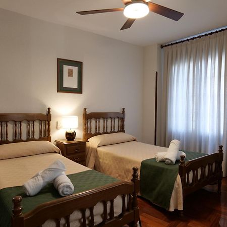 Hostal Cristina Estella Exterior photo