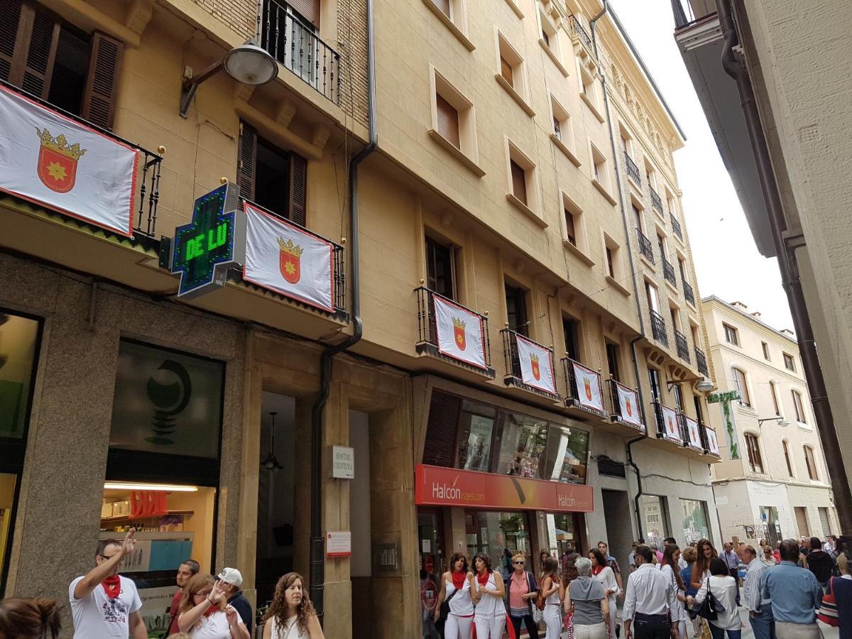 Hostal Cristina Estella Exterior photo